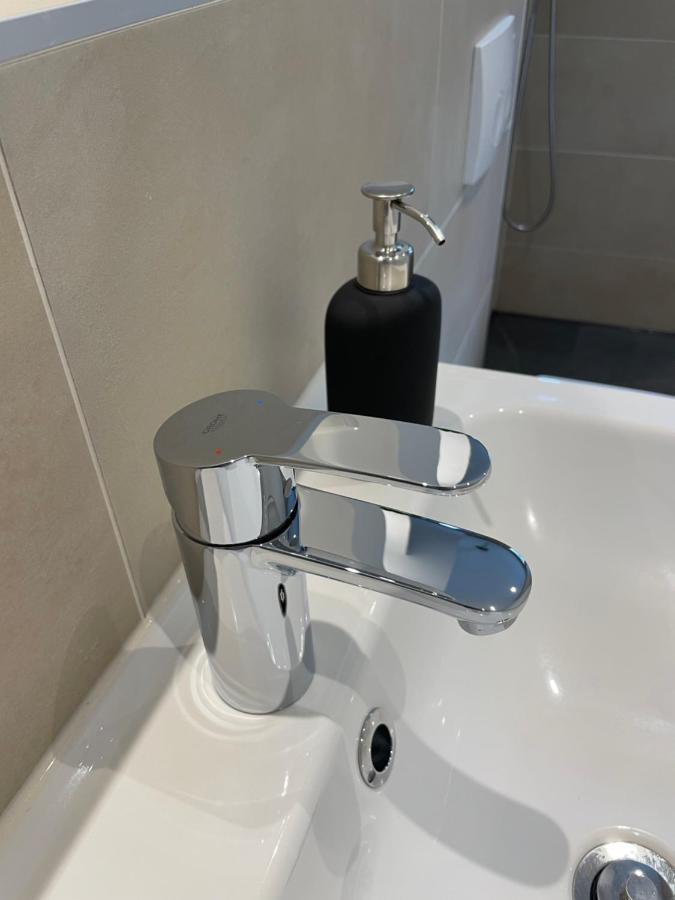 Apartment Wh Immobilien Design Rainshower